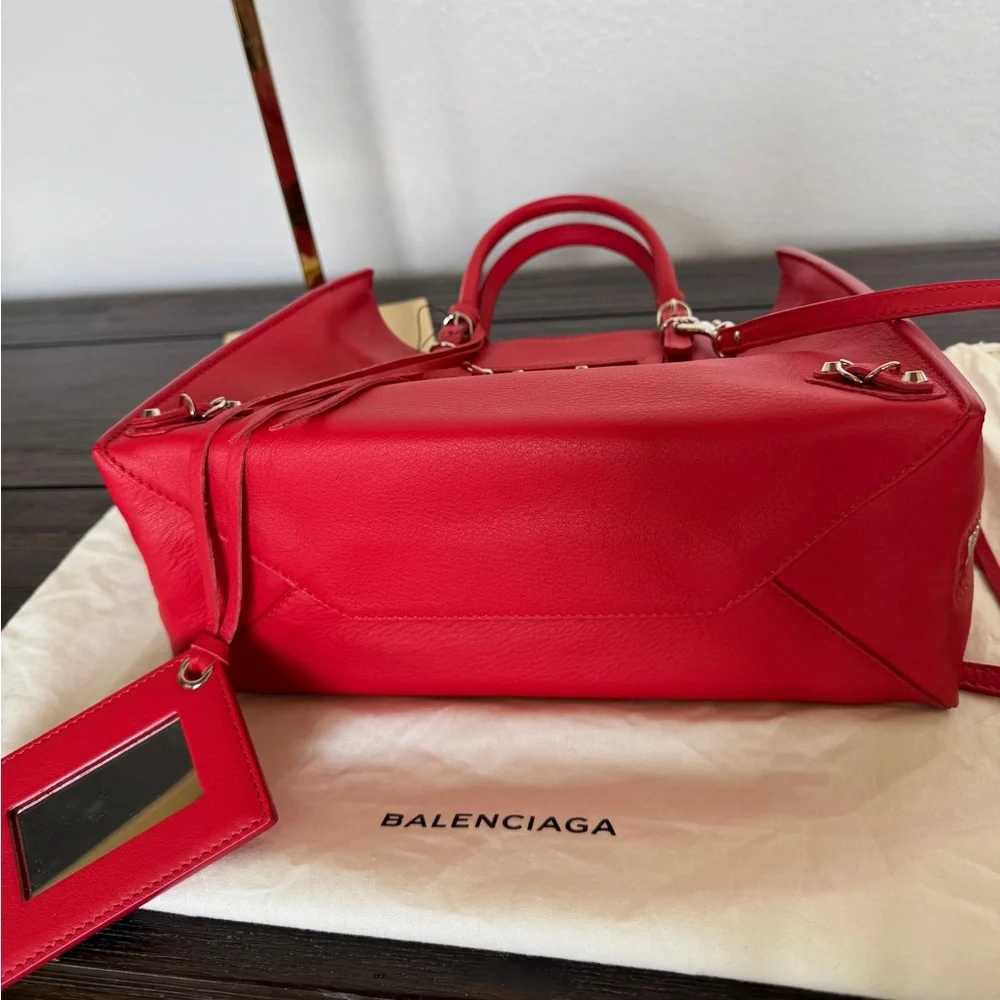 Balenciaga Red Handbag - Picture 5 of 10